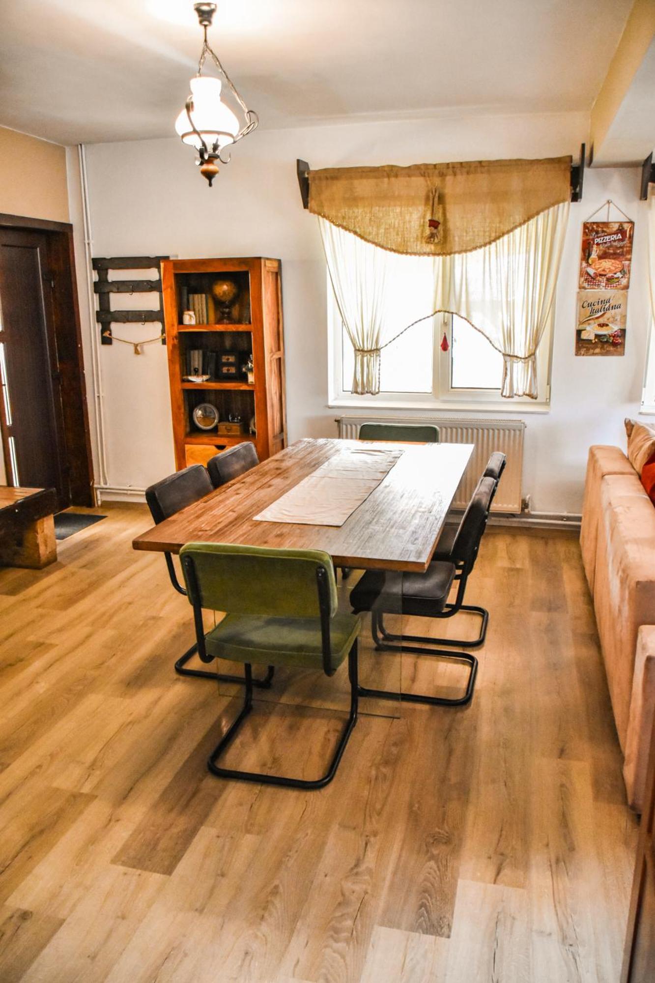 Villa Casa Georgea à Săcele Extérieur photo
