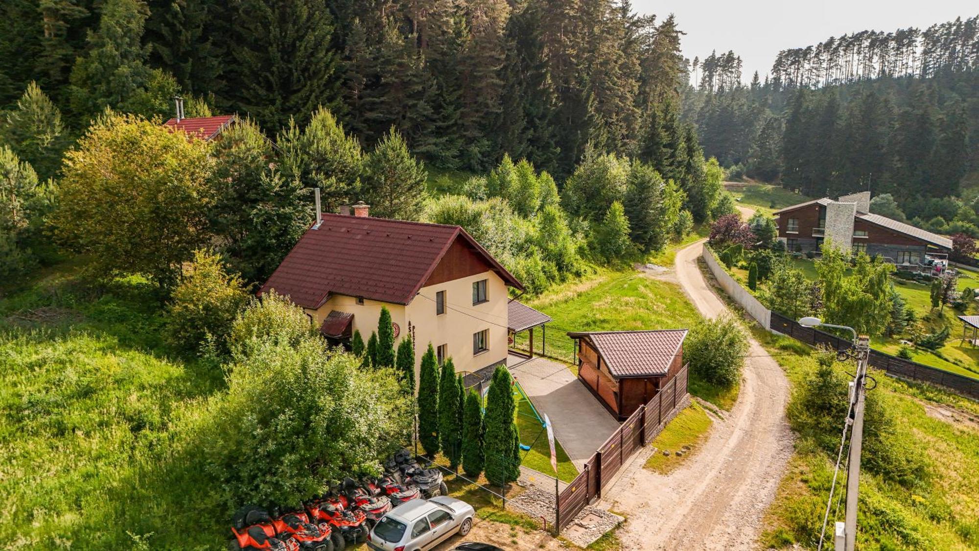 Villa Casa Georgea à Săcele Extérieur photo